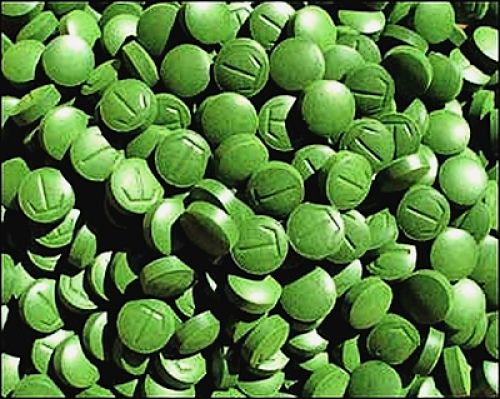 Tablets made from dried Chlorella powder