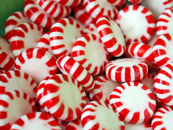 Mints and sweets can help relieve nausea symptoms. 